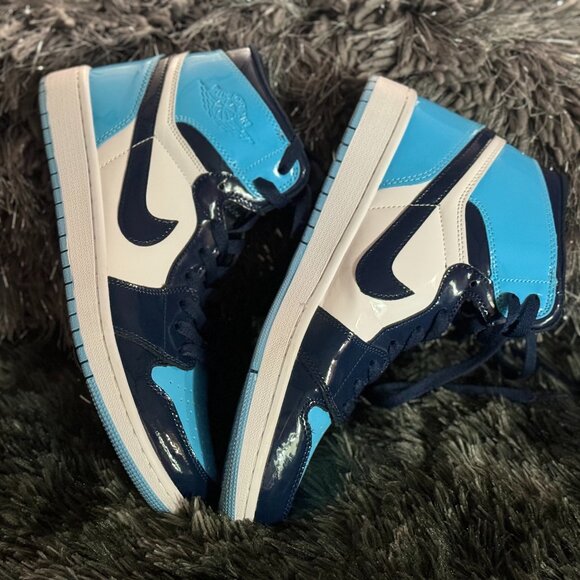 Men's Air Jordan 1 Retro High OG Sneakers  - 9.5 - Navy, Baby Blue & White - Picture 8 of 10